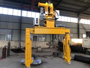 Coil lifting tong